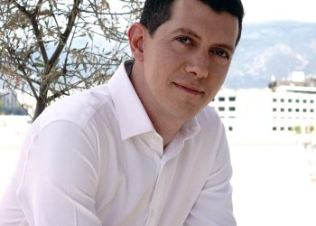 Ο Αγόρης που συνεχίζει με τον Παππά…