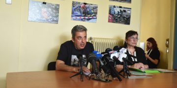 Ασλανίδης για κόμμα Καρυστιανού: «Όλο αυτό αποπροσανατολίζει την κοινή γνώμη, δεν κάναμε τον Σύλλογο για πολιτικές φιλοδοξίες»