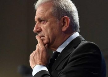 Ένταλμα σύλληψης για τον Δημ.Αβραμόπουλο στο πλαίσιο διερεύνησης της υπόθεσης Qatargate – Tι απαντά ο βουλευτής