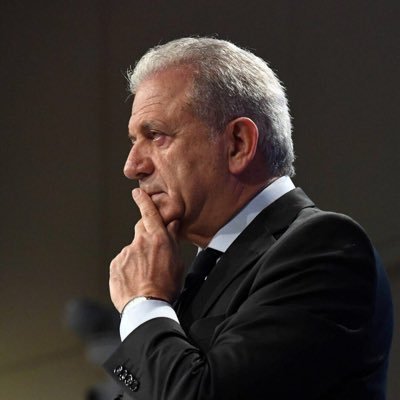 Ένταλμα σύλληψης για τον Δημ.Αβραμόπουλο στο πλαίσιο διερεύνησης της υπόθεσης Qatargate – Tι απαντά ο βουλευτής