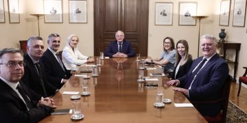 Συνάντηση της Γενικής Γραμματέως της Αποκεντρωμένης Διοίκησης Θεσσαλίας – Στερεάς Ελλάδας, Ρένας Καραλαριώτου, με τον Πρόεδρο της Δημοκρατίας, Κωνσταντίνο Τασούλα