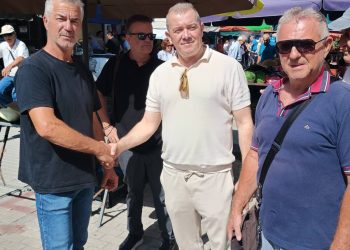 Επίσκεψη του αντιδημάρχου κ. Κ. Λαμπρόπουλου στην εβδομαδιαία Λαϊκή Αγορά της Τετάρτης