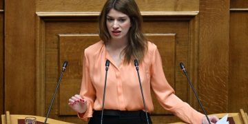 Παραιτήθηκε από βουλευτής του ΣΥΡΙΖΑ η Κατερίνα Νοτοπούλου