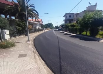 Ολοκληρώθηκε η ασφαλτόστρωση σε τμήματα των οδών Ανθέων και Κολοκοτρώνη στους Σοφάδες