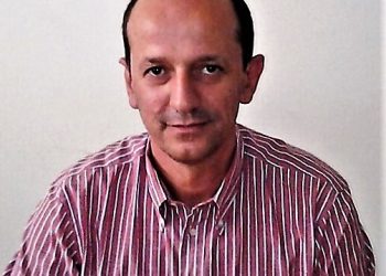 Ο Μπάμπης ψήνεται…