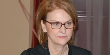 Μαρία Ρεπούση: Αποχώρησε από τον ΣΥΡΙΖΑ καταγγέλλοντας τη νέα πορεία της ηγεσίας του κόμματος