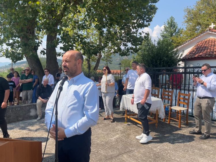 Με λαμπρότητα και κάθε επισημότητα πραγματοποιήθηκε η τιμητική εκδήλωση για την απελευθέρωση Φαναρίου στο μνημείο του Κόμπελου