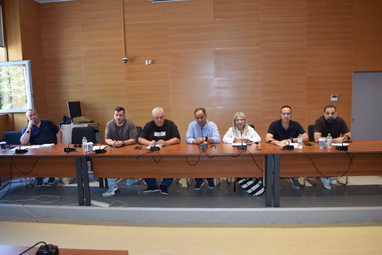 Συναντήσεις με τους διευθυντές των σχολείων είχε η Δημοτική Αρχή Καρδίτσας