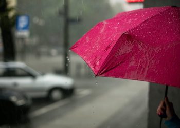 Καιρός Σ/Κ : Βροχές και καταιγίδες – Τι ώρα θα «χτυπήσουν» και σε ποιες περιοχές