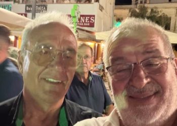 Στην Πάρο και στη Νάξο τον αέρα μου να αλλάξω…